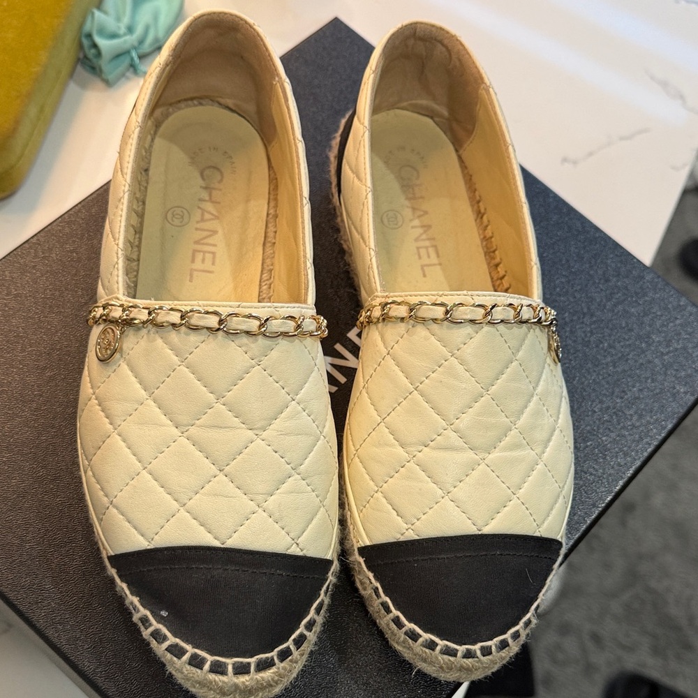 CHANEL Quilted Cream and Black Espadrilles